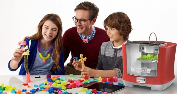 family with ThingMaker 3D Printer from Mattel and Autodesk 1024x683